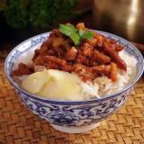 滷肉飯(附滷蛋)