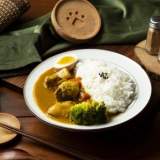 【外】雞腿肉熟成咖哩飯   附紅茶